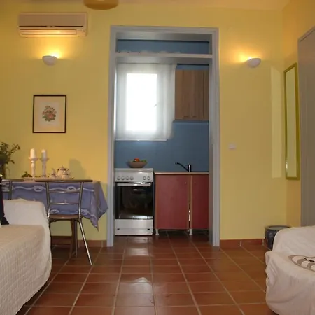 Alekos Houses-sundance * Lixouri