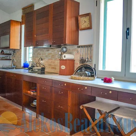 Alekos Houses-sundance