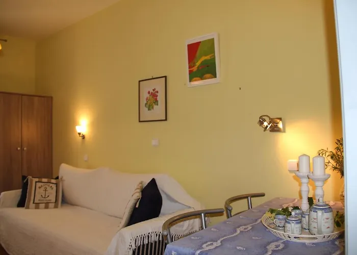 Alekos Houses-sundance *