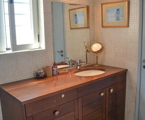 Alekos Houses-sundance *