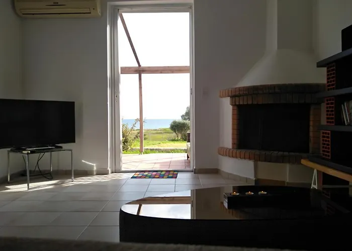 Daire Alekos Houses-sundance