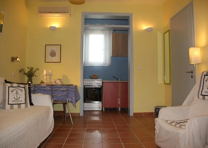 Alekos Houses-sundance * Lixouri