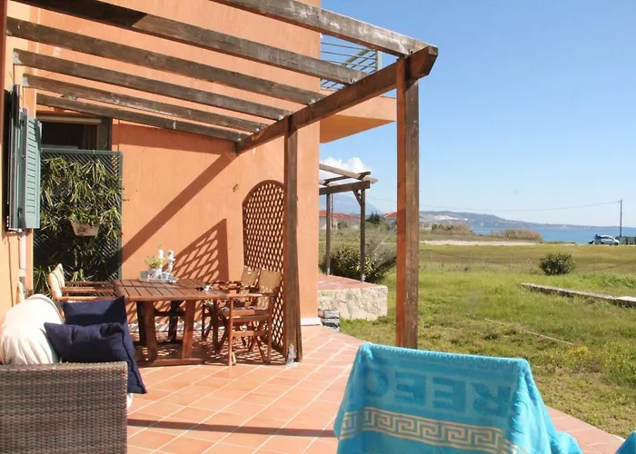 Alekos Houses-sundance *